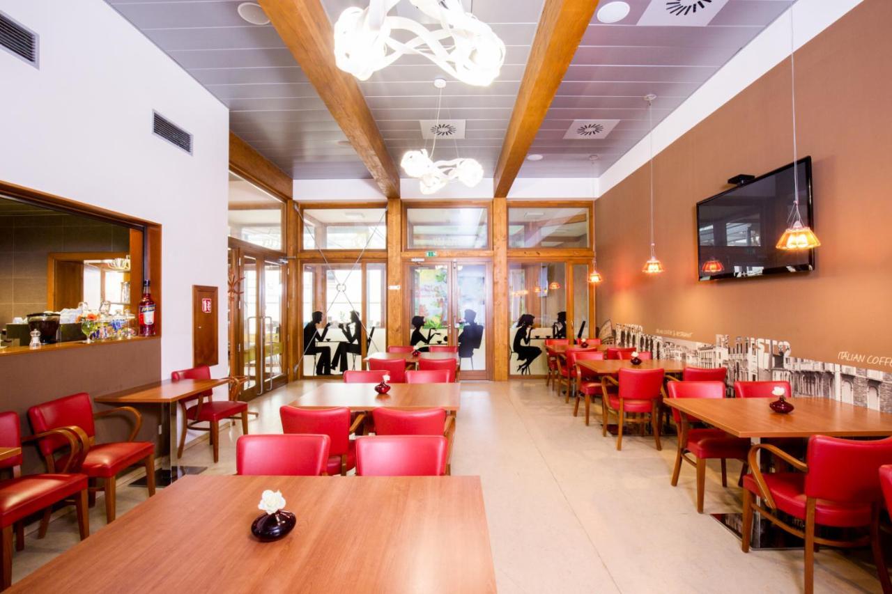 Hotel Lev Lovosice Exterior foto